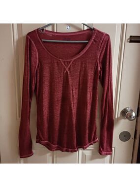 2/$10 Vintage Mudd Sheer Lightweight Red Long Sleeve Top Size Medium